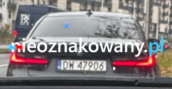 Nieoznakowany radiowóz BMW 3