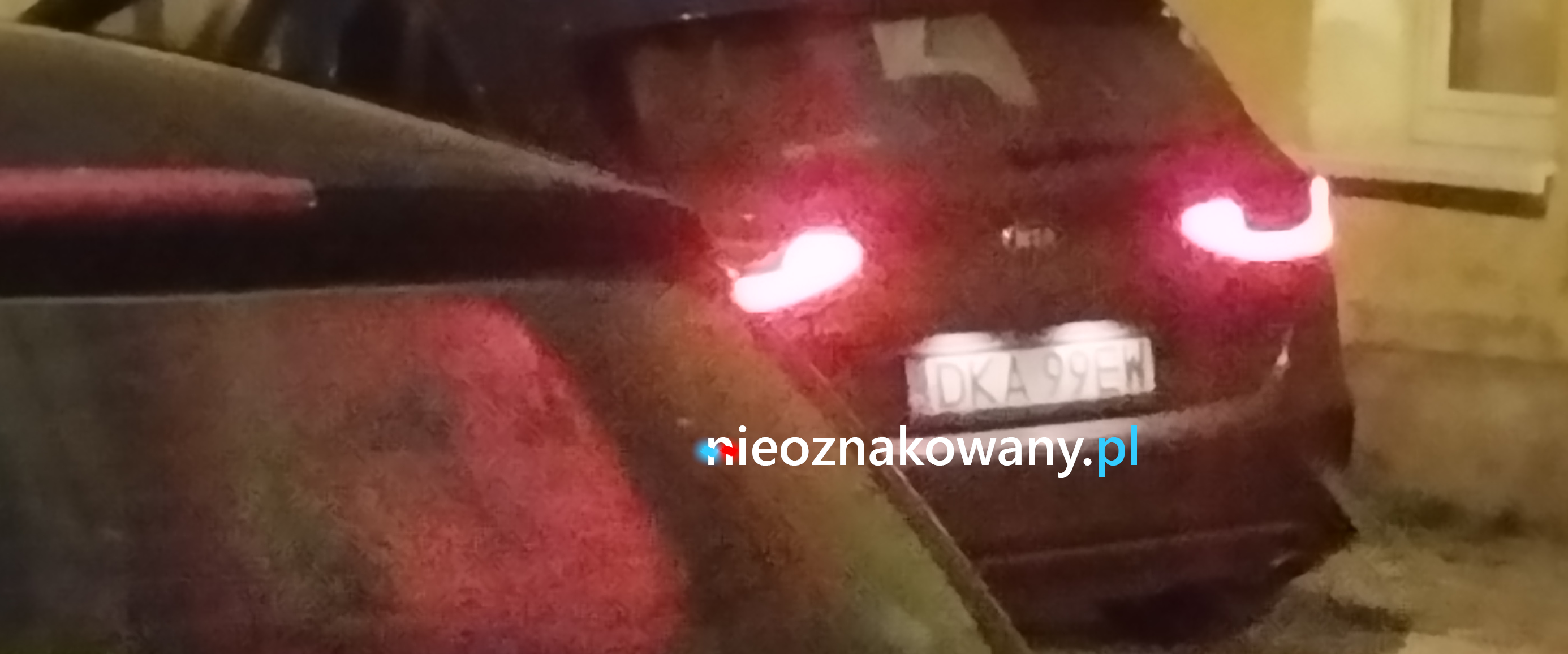 Nieoznakowany radiowóz Kia Ceed