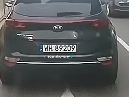 Nieoznakowany radiowóz KIA Sportage