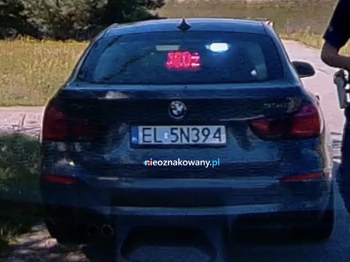 Nieoznakowany radiowóz EL5N394 — BMW 330 GT